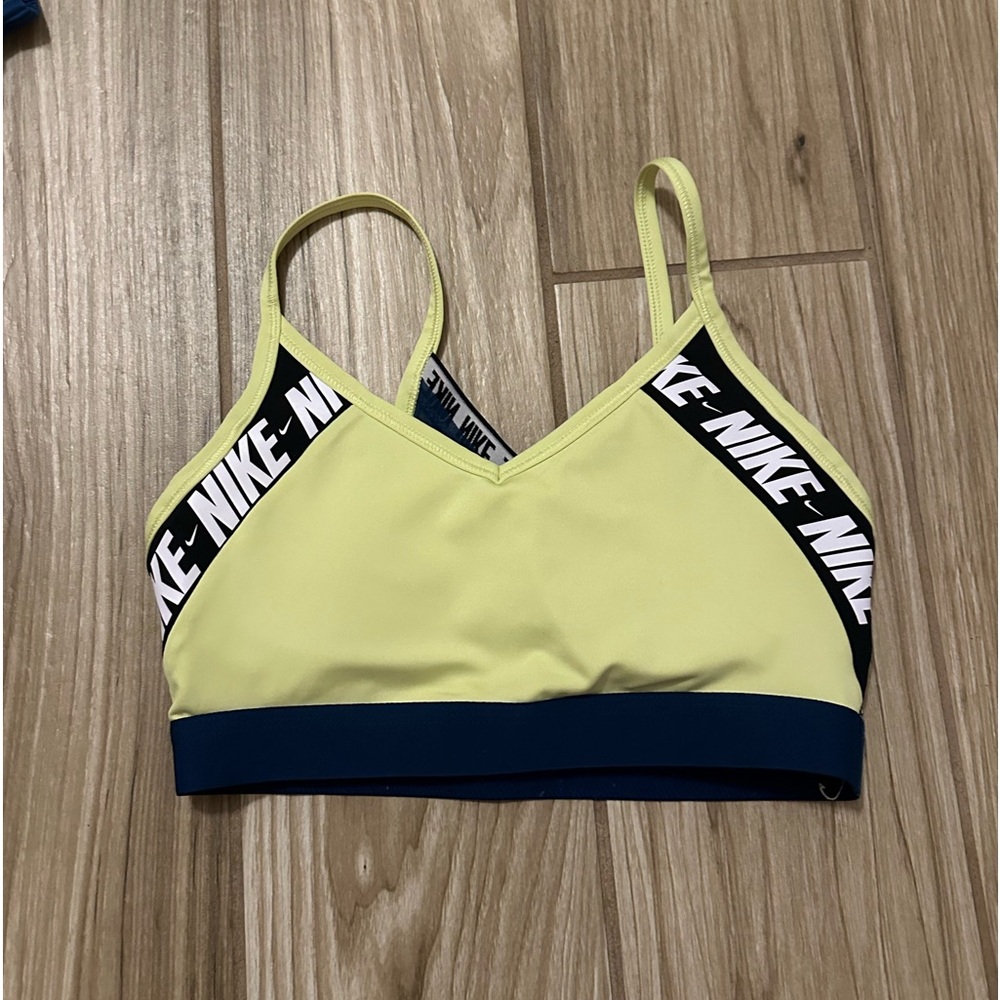 nike sports bra